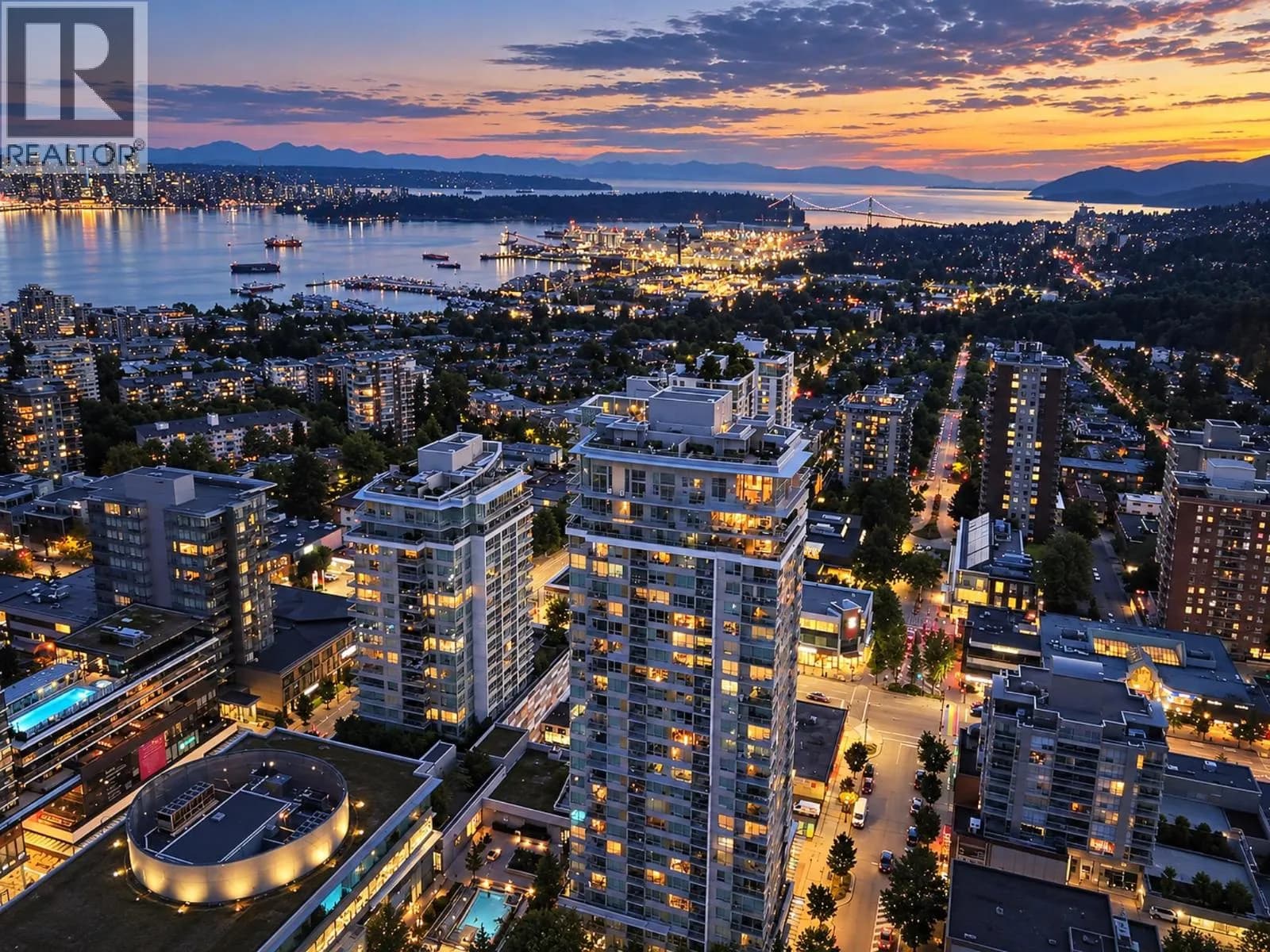 125 E 14TH STREET, North Vancouver