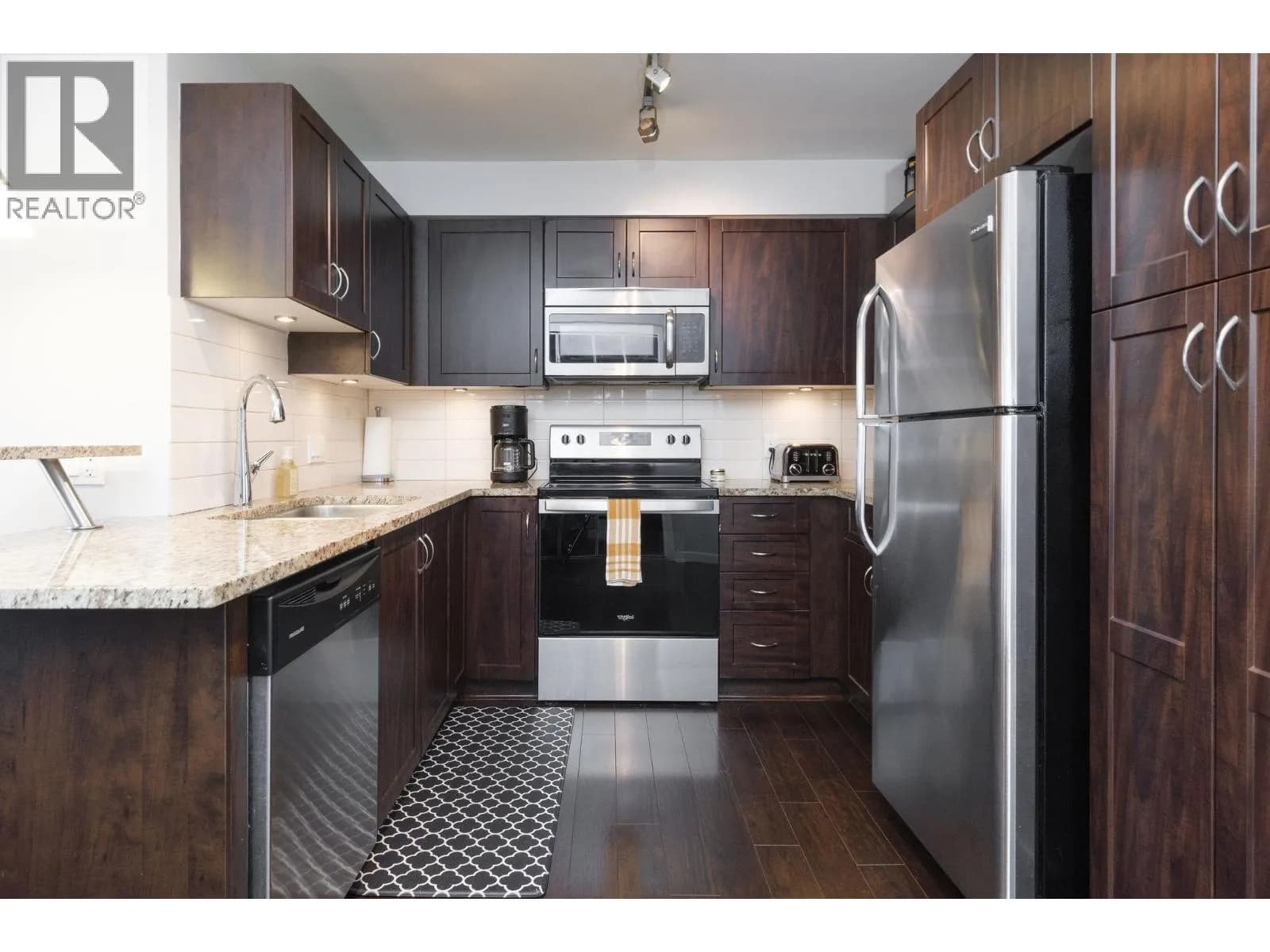 #306 2191 SHAUGHNESSY STREET, Port Coquitlam, BC photo 4