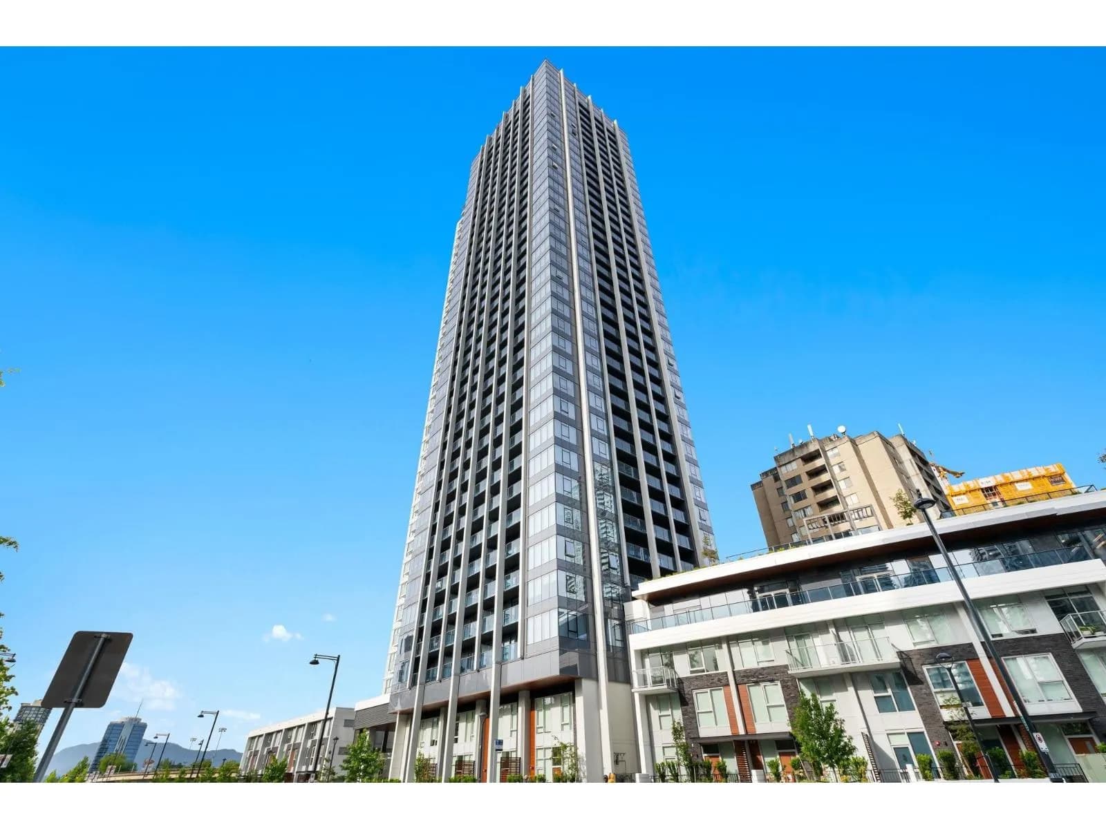 #3012 10448 UNIVERSITY DRIVE, Surrey, BC photo 2