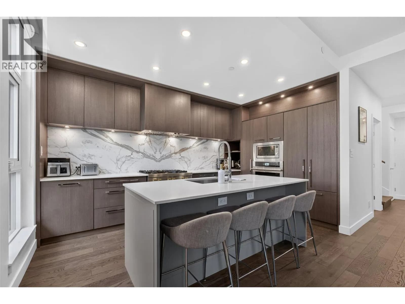 #TH7 3340 Richter Street, Kelowna, BC photo 3