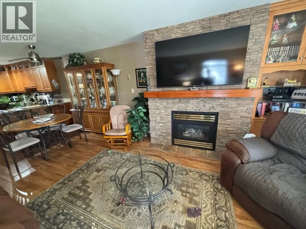 #303 7140 4th Street, Grand Forks, BC photo 2