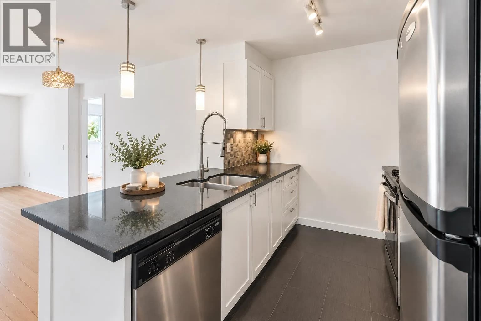 #218 405 SKEENA STREET, Vancouver, BC photo 5