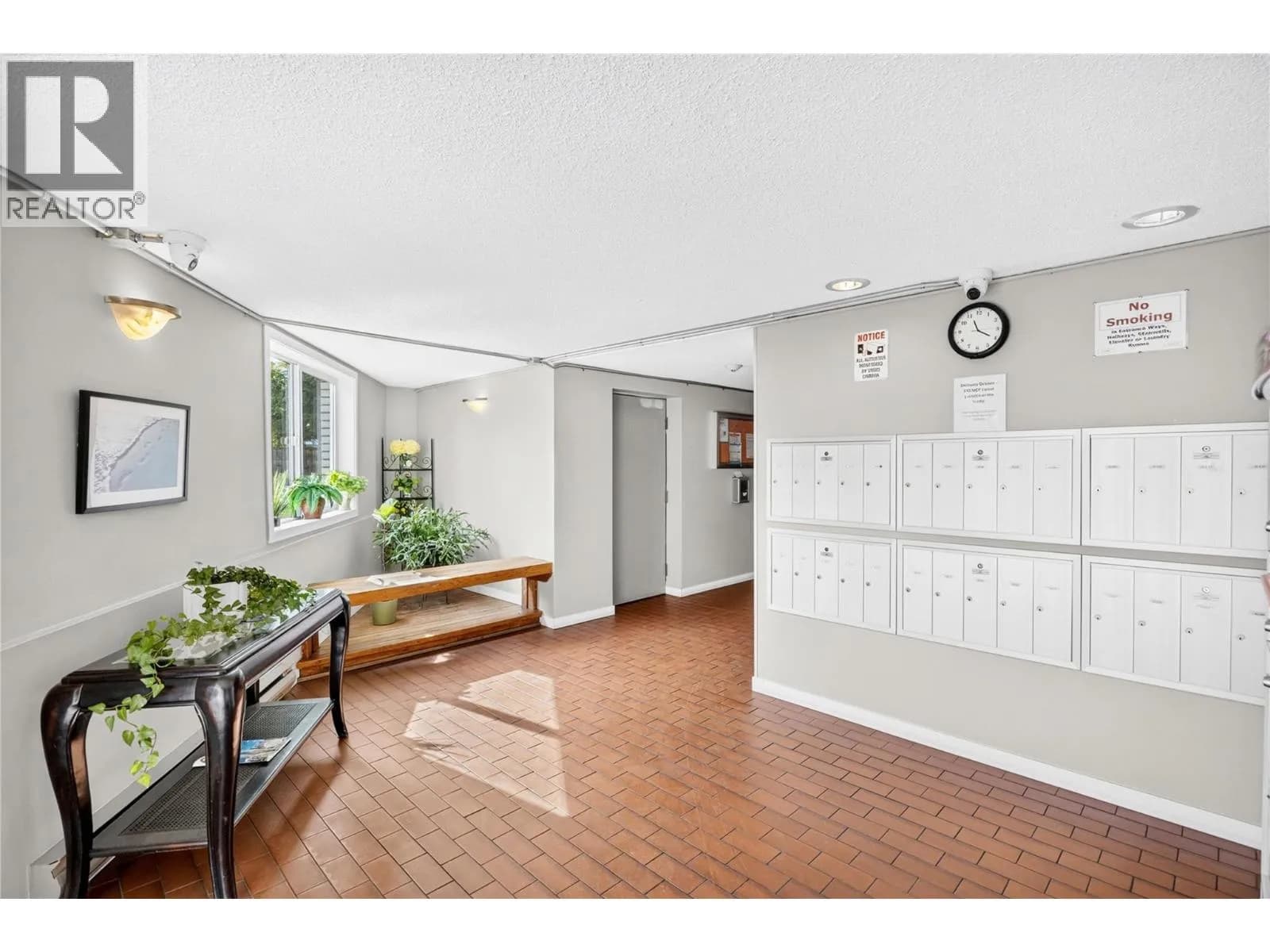#301 803 Fairview Road, Penticton, BC photo 5
