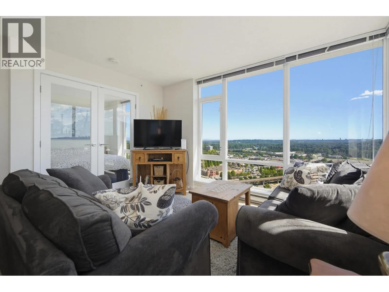 #2307 2980 ATLANTIC AVENUE, Coquitlam, BC photo 4