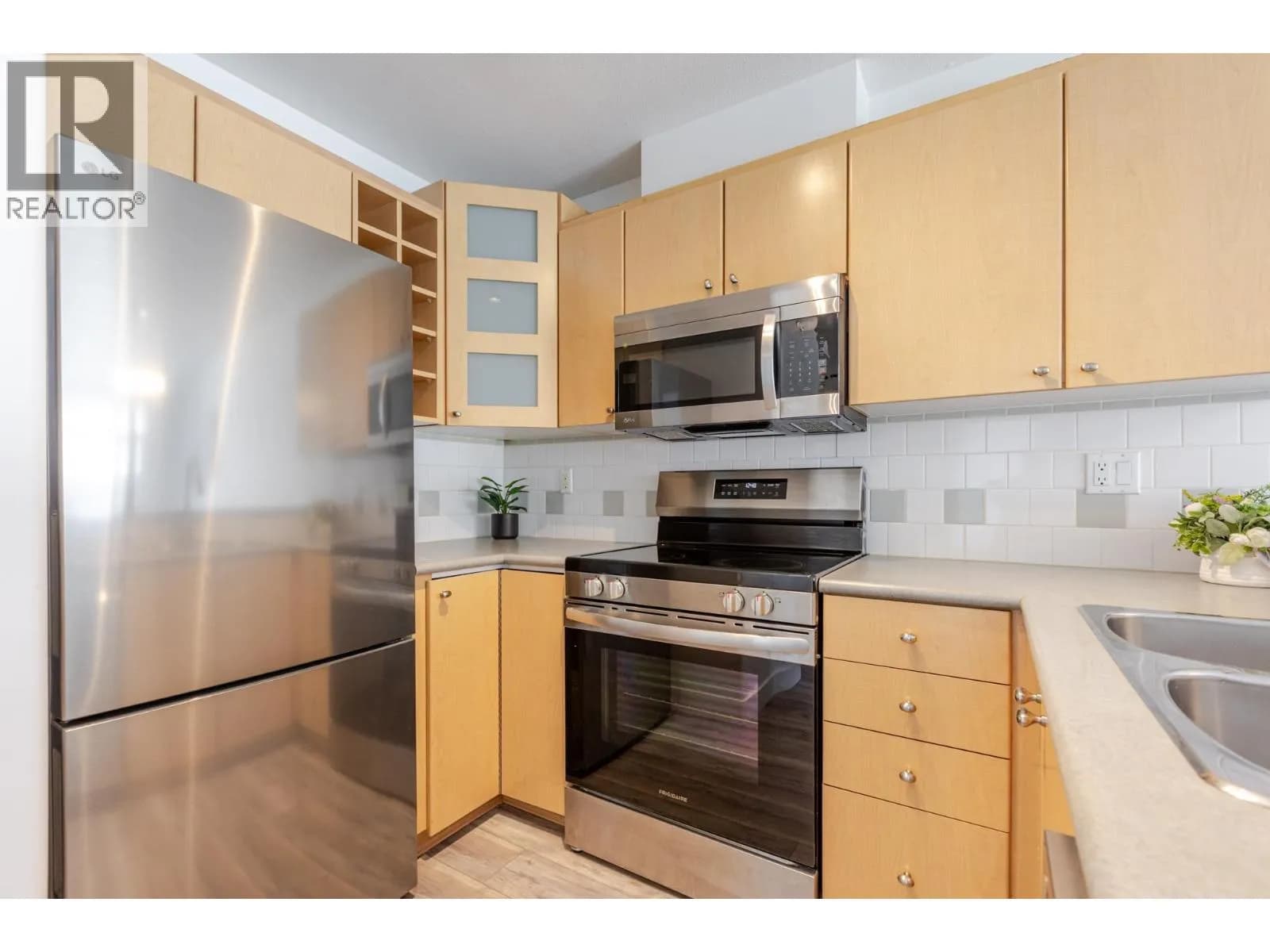 #314 3122 ST JOHNS STREET, Port Moody, BC photo 3
