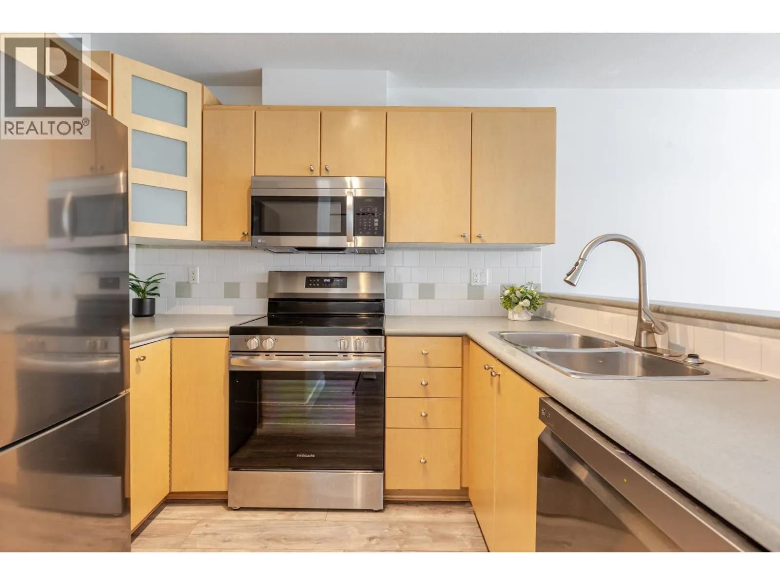 #314 3122 ST JOHNS STREET, Port Moody, BC photo 5