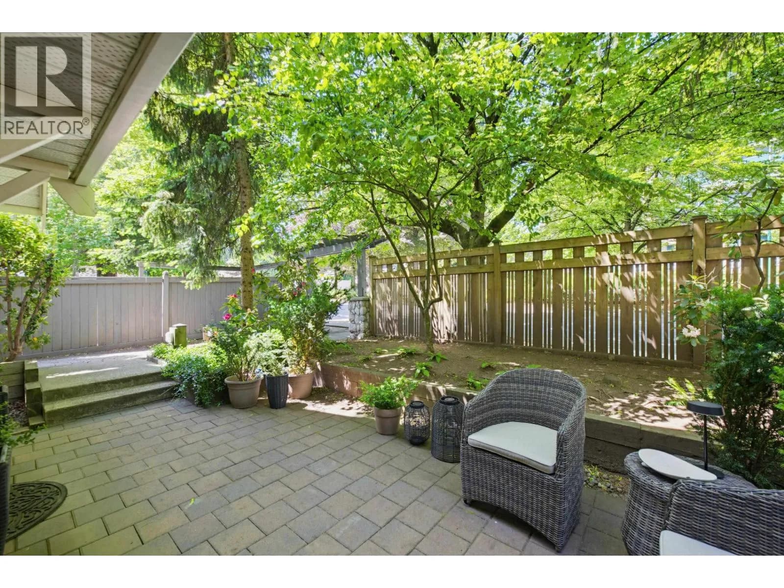 #2 1071 LYNN VALLEY ROAD, North Vancouver, BC photo 4