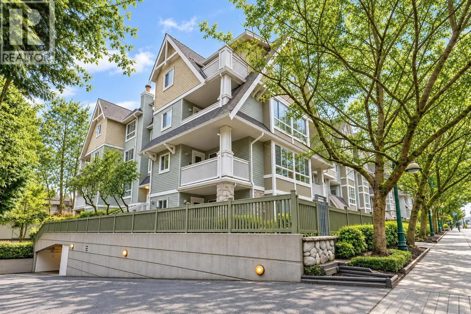 1111 LYNN VALLEY ROAD, North Vancouver