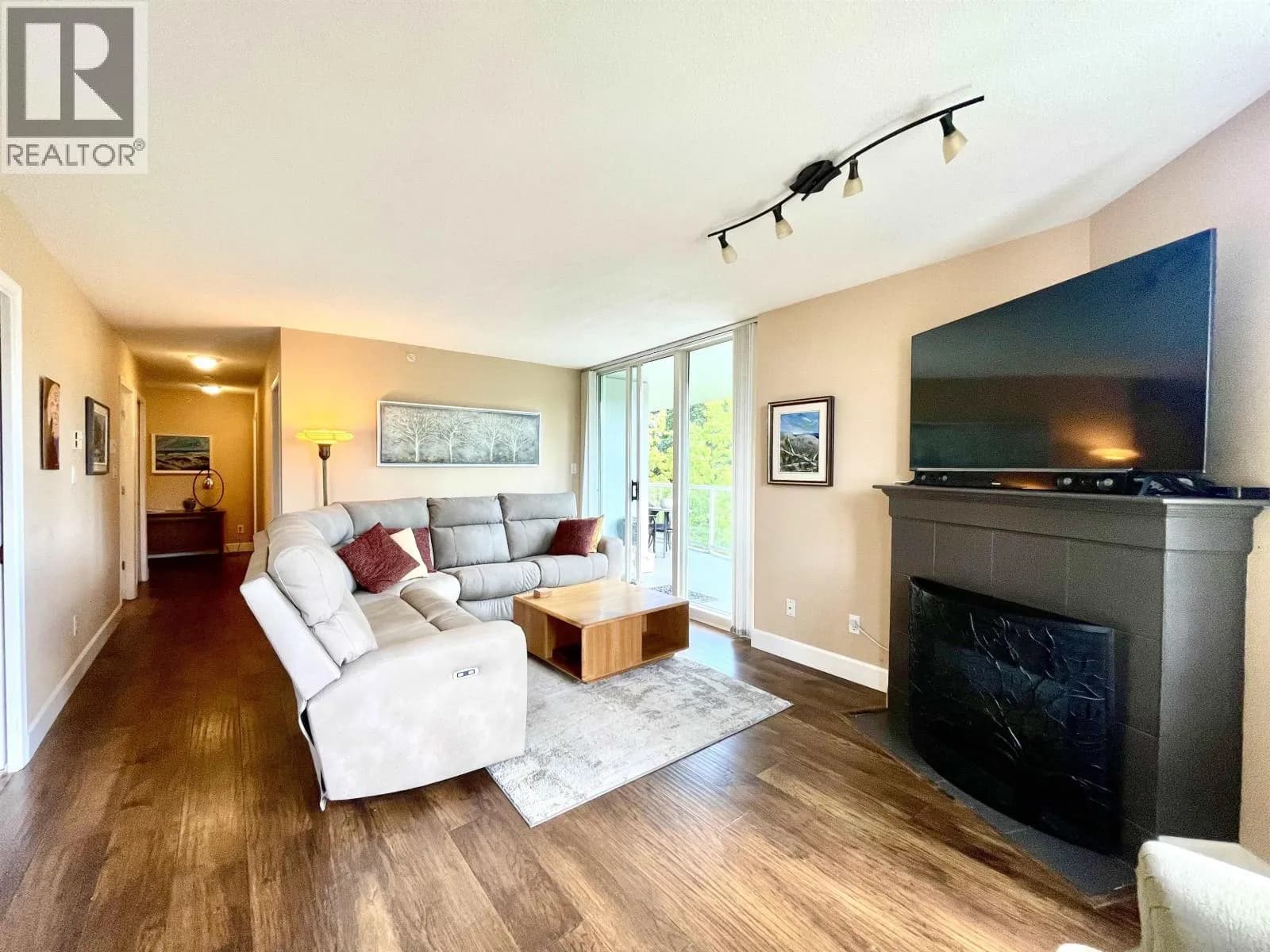 #505 200 NEWPORT DRIVE, Port Moody, BC photo 2