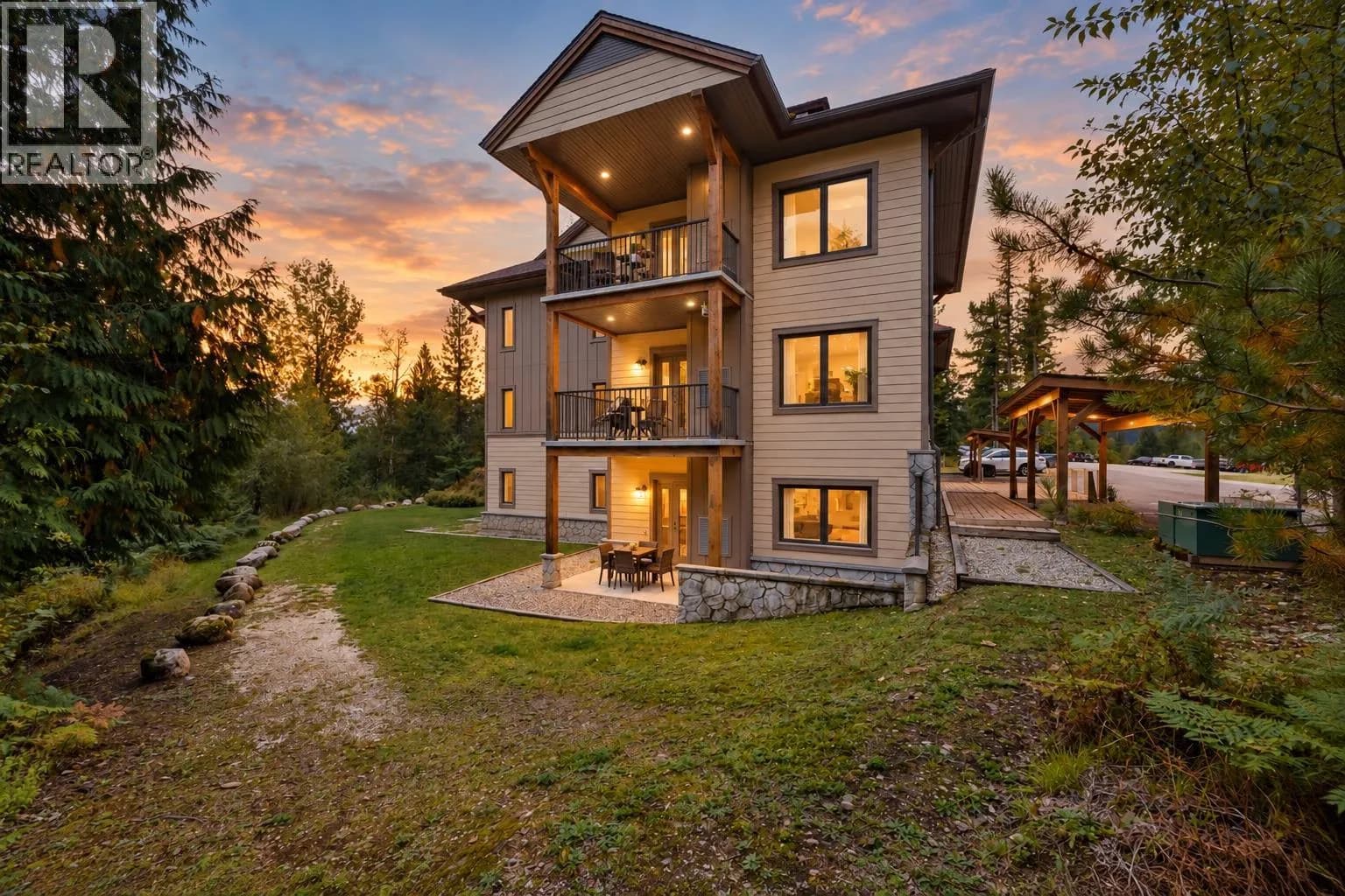 16310 WOOLGAR Road, Crawford Bay