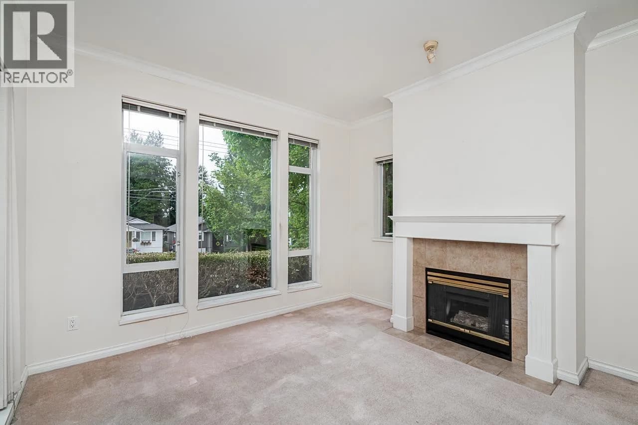 #207 678 W QUEENS ROAD, North Vancouver, BC photo 5