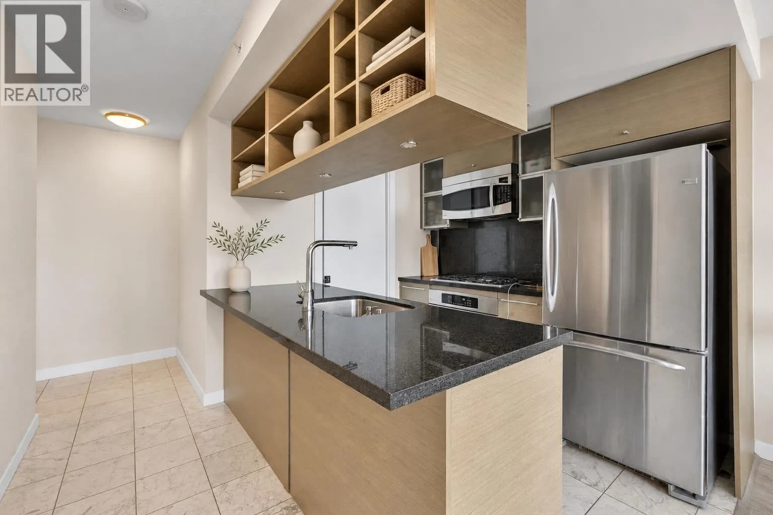 #2908 833 SEYMOUR STREET, Vancouver, BC photo 4