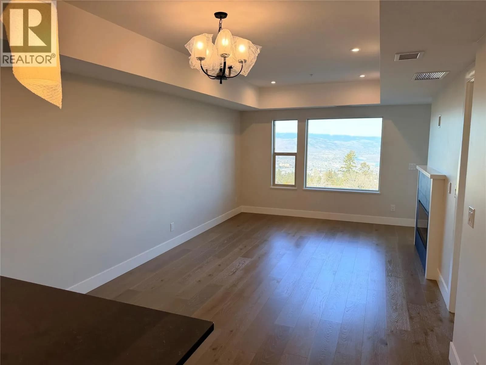 #308 2171 Van Horne Drive, Kamloops, BC photo 3