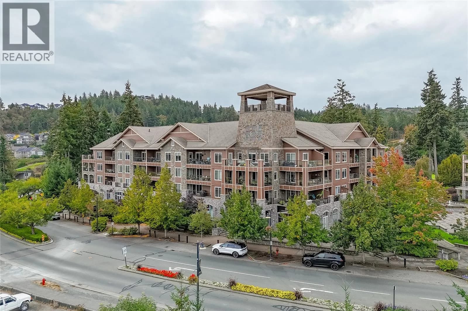 1325 Bear Mountain Pkwy, Langford