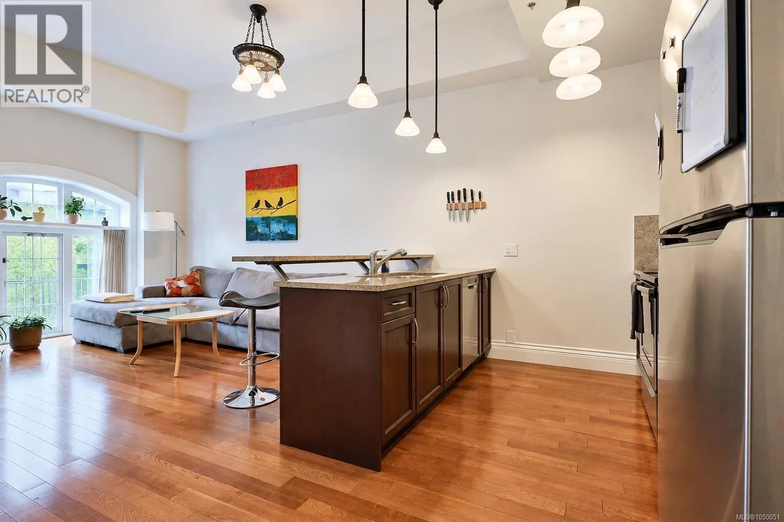 #209 1602 Quadra St, Victoria, BC photo 5