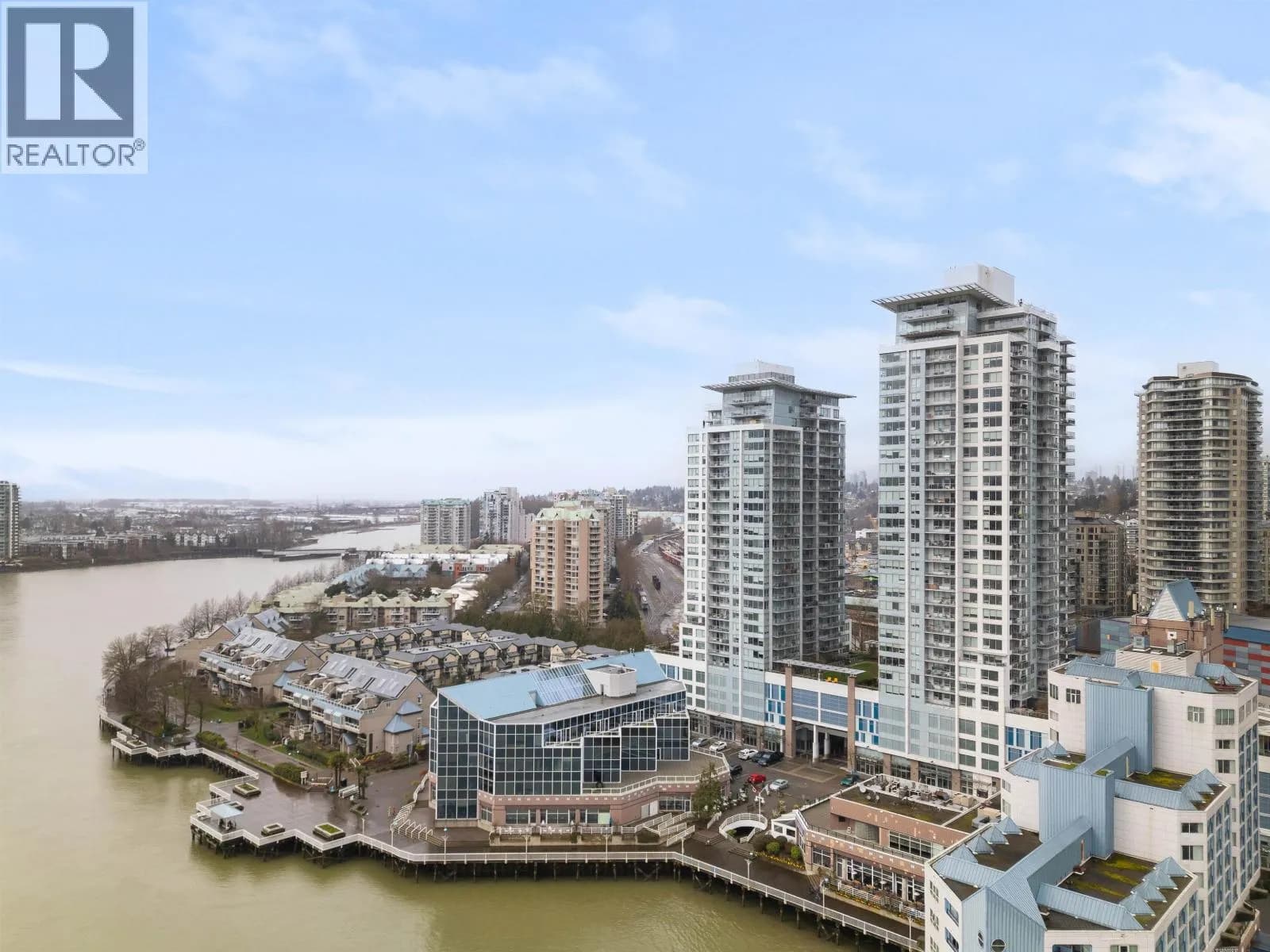 988 QUAYSIDE DRIVE, New Westminster