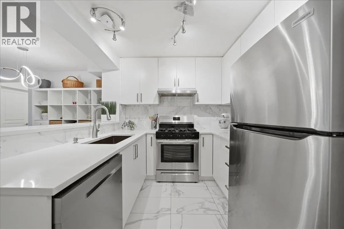 #310 2966 SILVER SPRINGS BOULEVARD, Coquitlam, BC photo 3