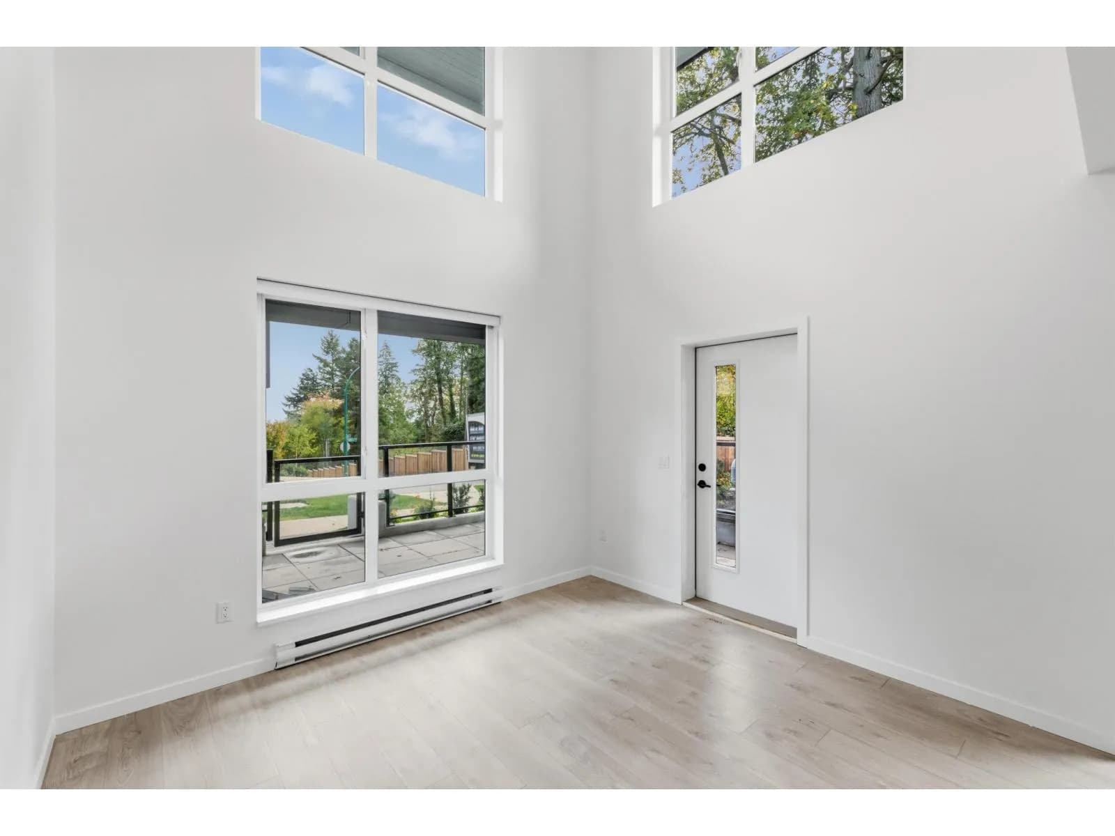 #102 6585 195A STREET, Surrey, BC photo 3