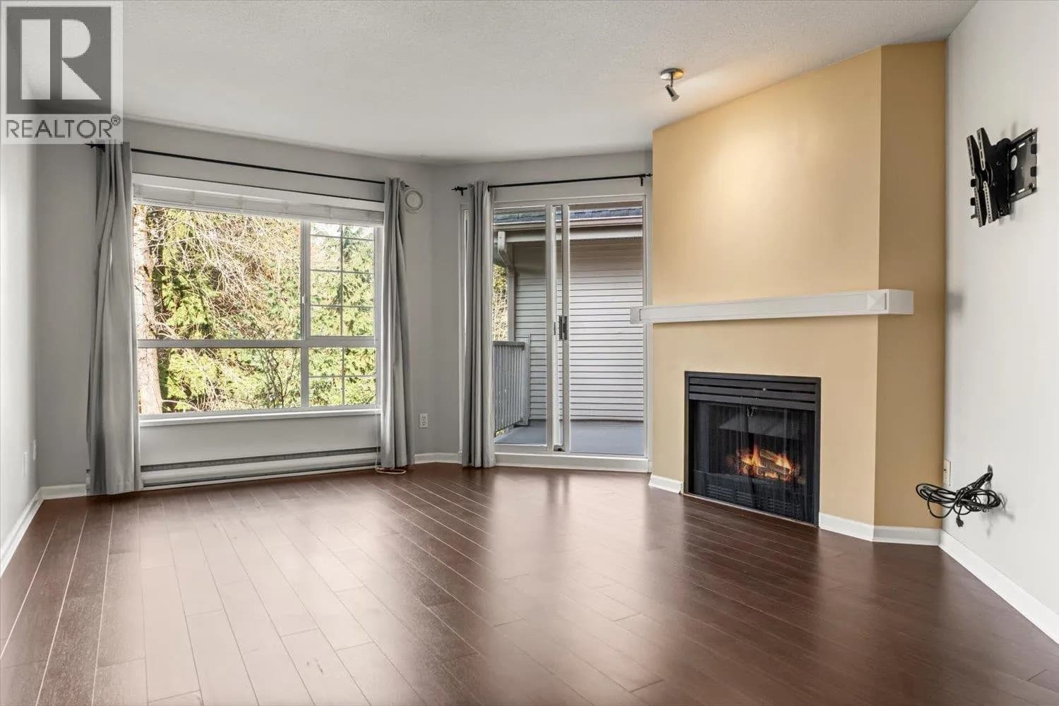 #418 1242 TOWN CENTRE BOULEVARD, Coquitlam, BC photo 5