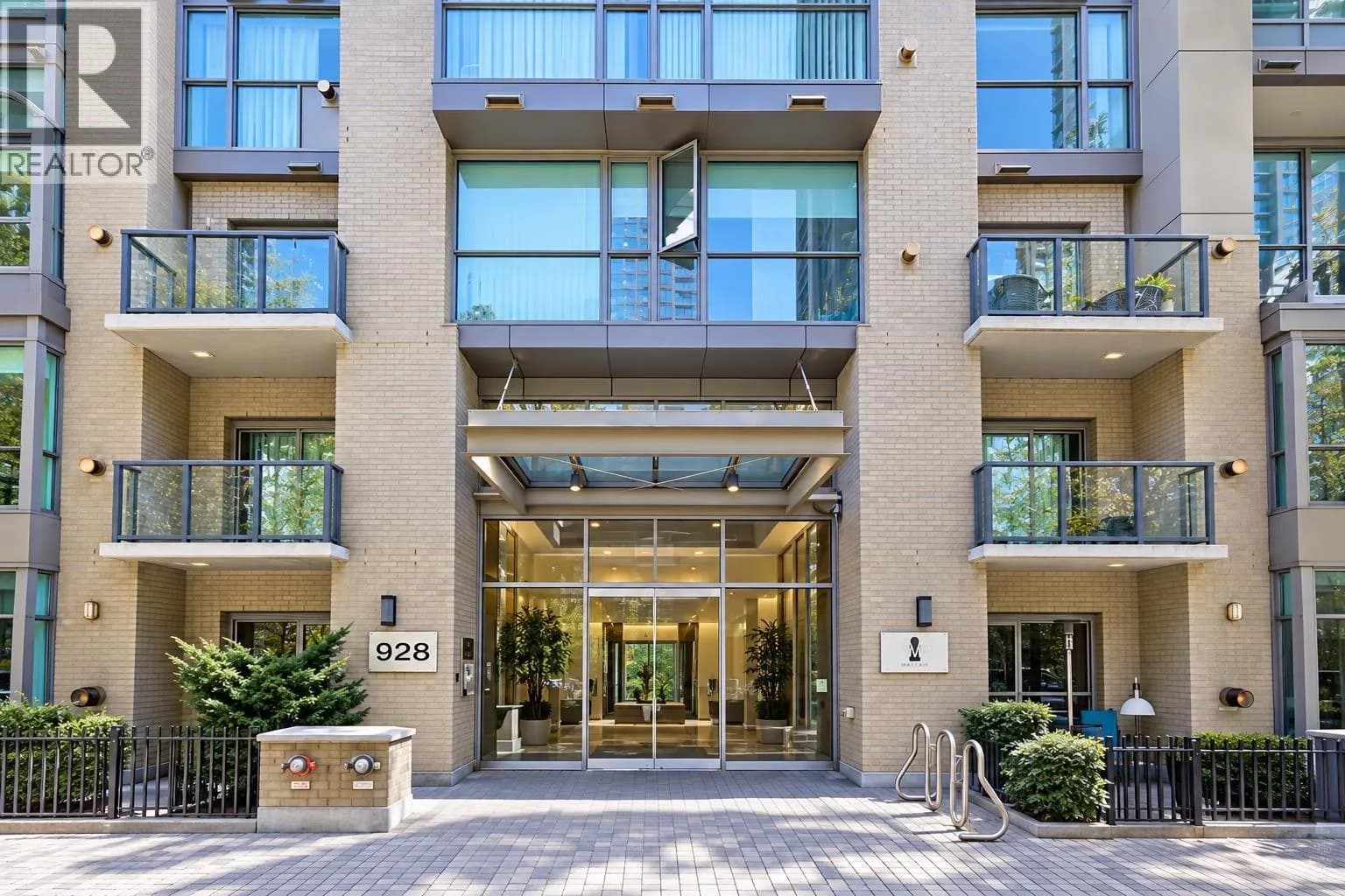 #2607 928 RICHARDS STREET, Vancouver, BC photo 2