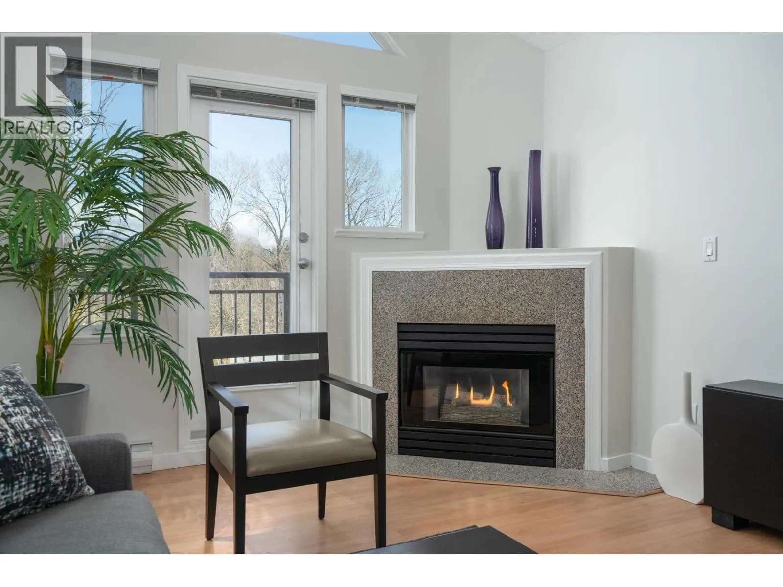 #301 1928 E 11TH AVENUE, Vancouver, BC photo 5