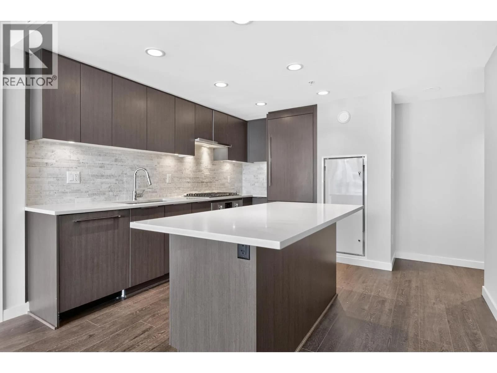 #3607 1182 WESTWOOD STREET, Coquitlam, BC photo 5
