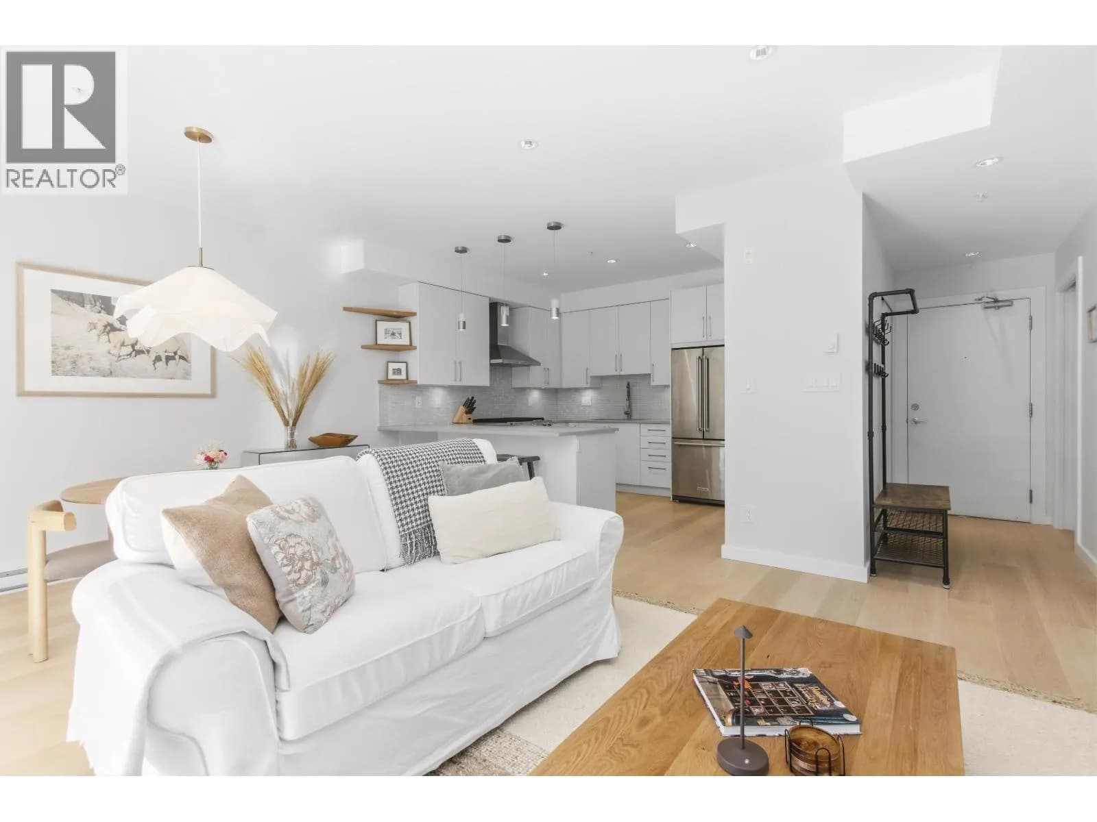 #206 41328 SKYRIDGE PLACE, Squamish, BC photo 2