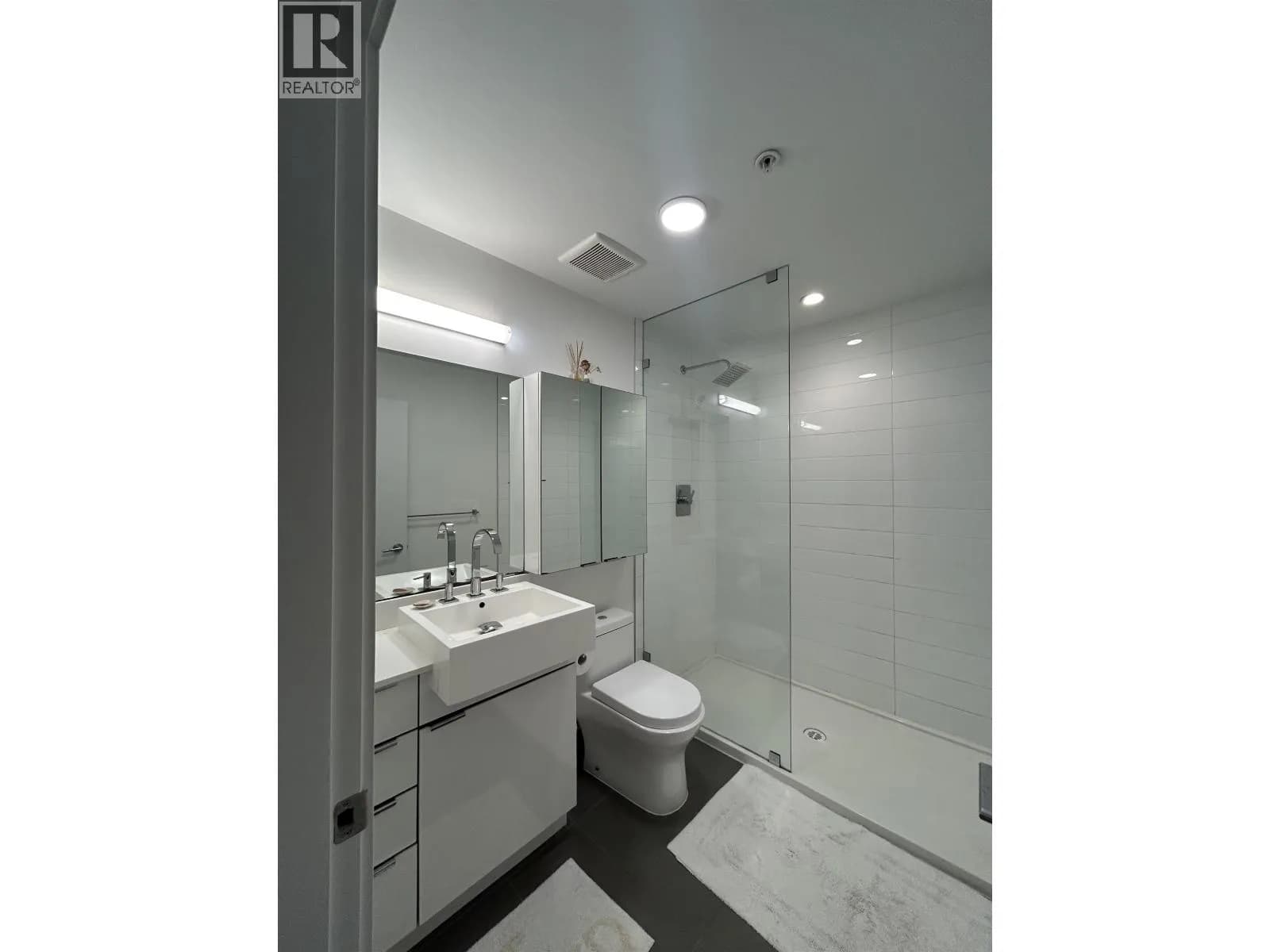 #211 1150 BAILEY STREET, Squamish, BC photo 4