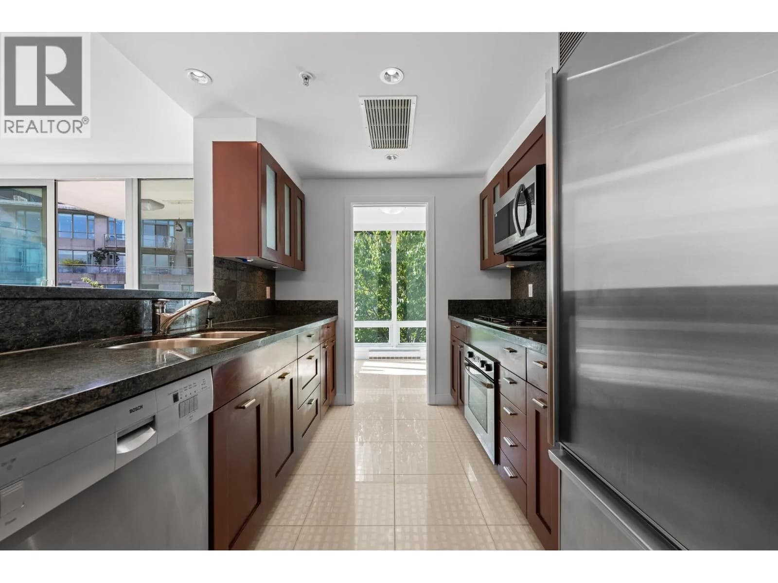 #505 590 NICOLA STREET, Vancouver, BC photo 5