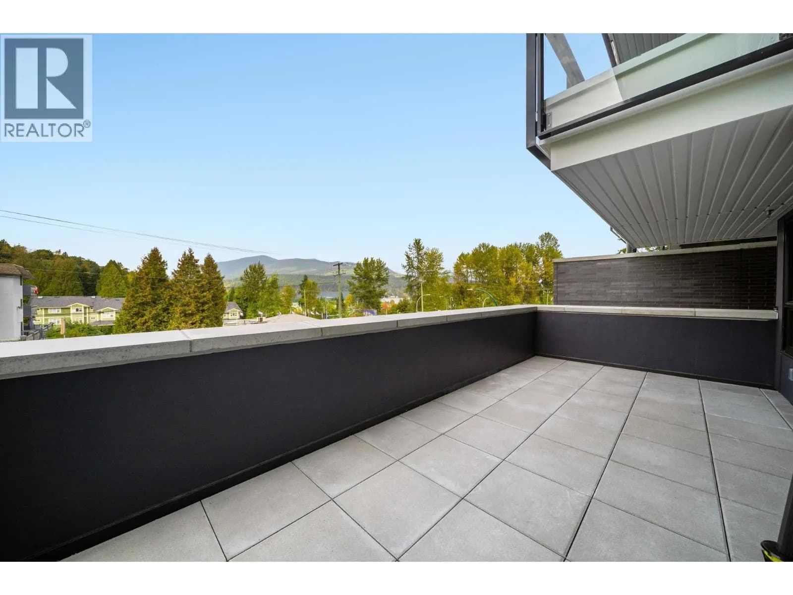 #213 2015 ST. JOHNS STREET, Port Moody, BC photo 3