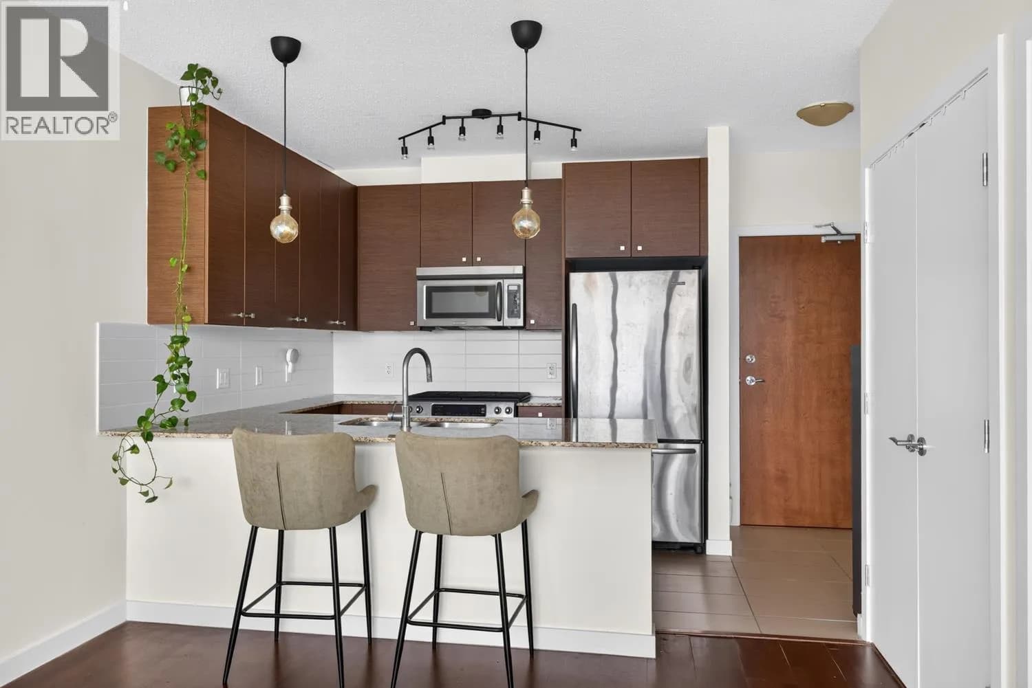 #1507 7360 ELMBRIDGE WAY, Richmond, BC photo 3