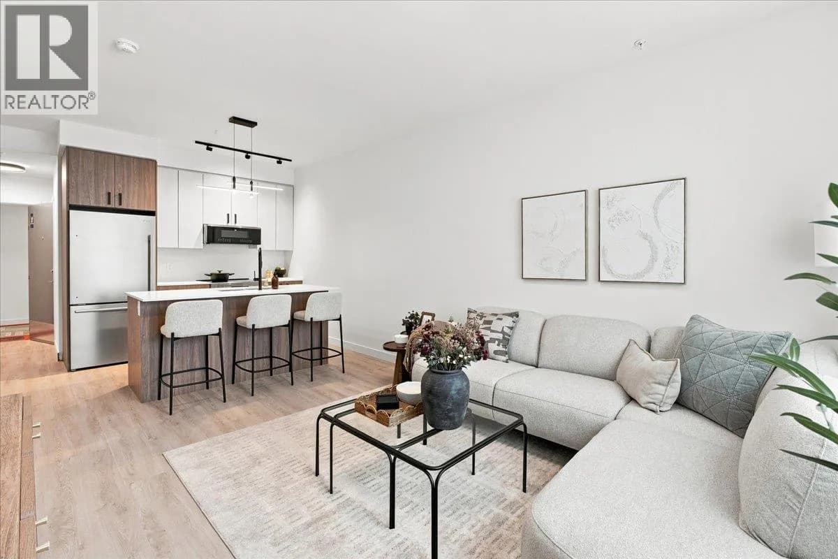 #207 1655 Aberdeen Drive, Kamloops, BC photo 2