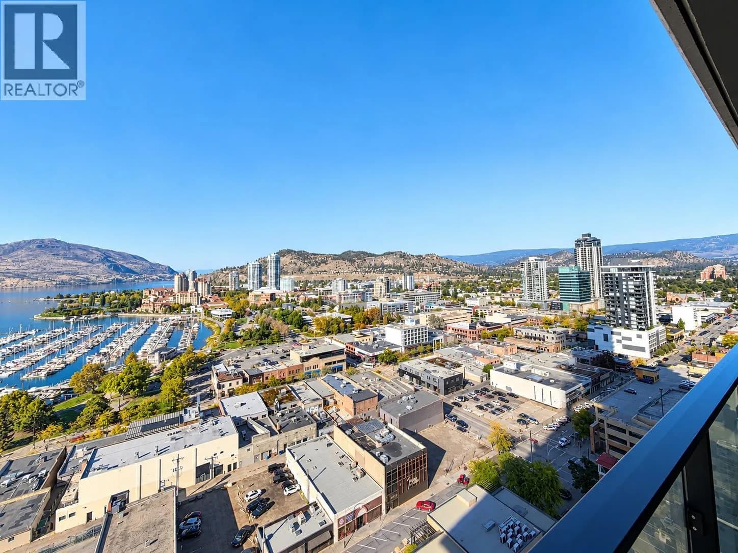 #1901 238 Leon Avenue, Kelowna, BC photo 2