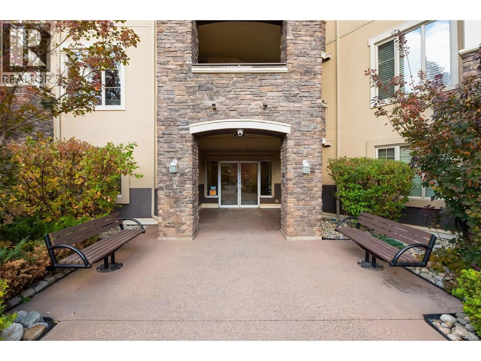 #1417 1875 Country Club Drive, Kelowna, BC photo 5