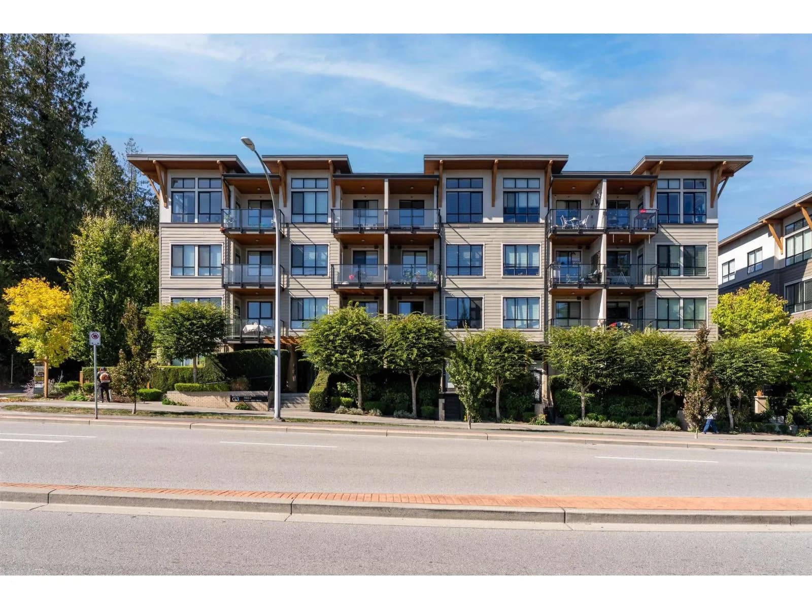 #401 10455 154 STREET, Surrey, BC photo 5