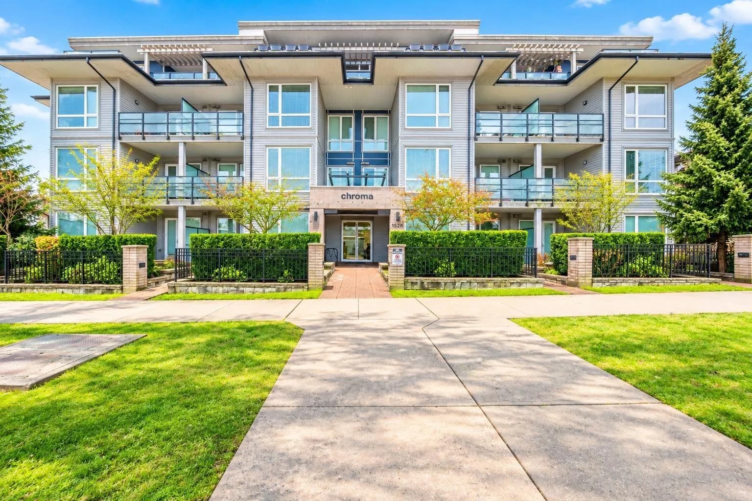 #101 15628 104 AVENUE, Surrey, BC photo 2