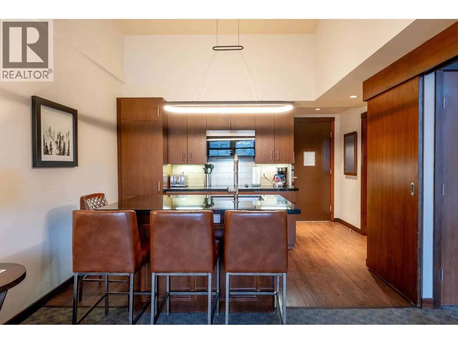 #414A 2020 LONDON LANE, Whistler, BC photo 4