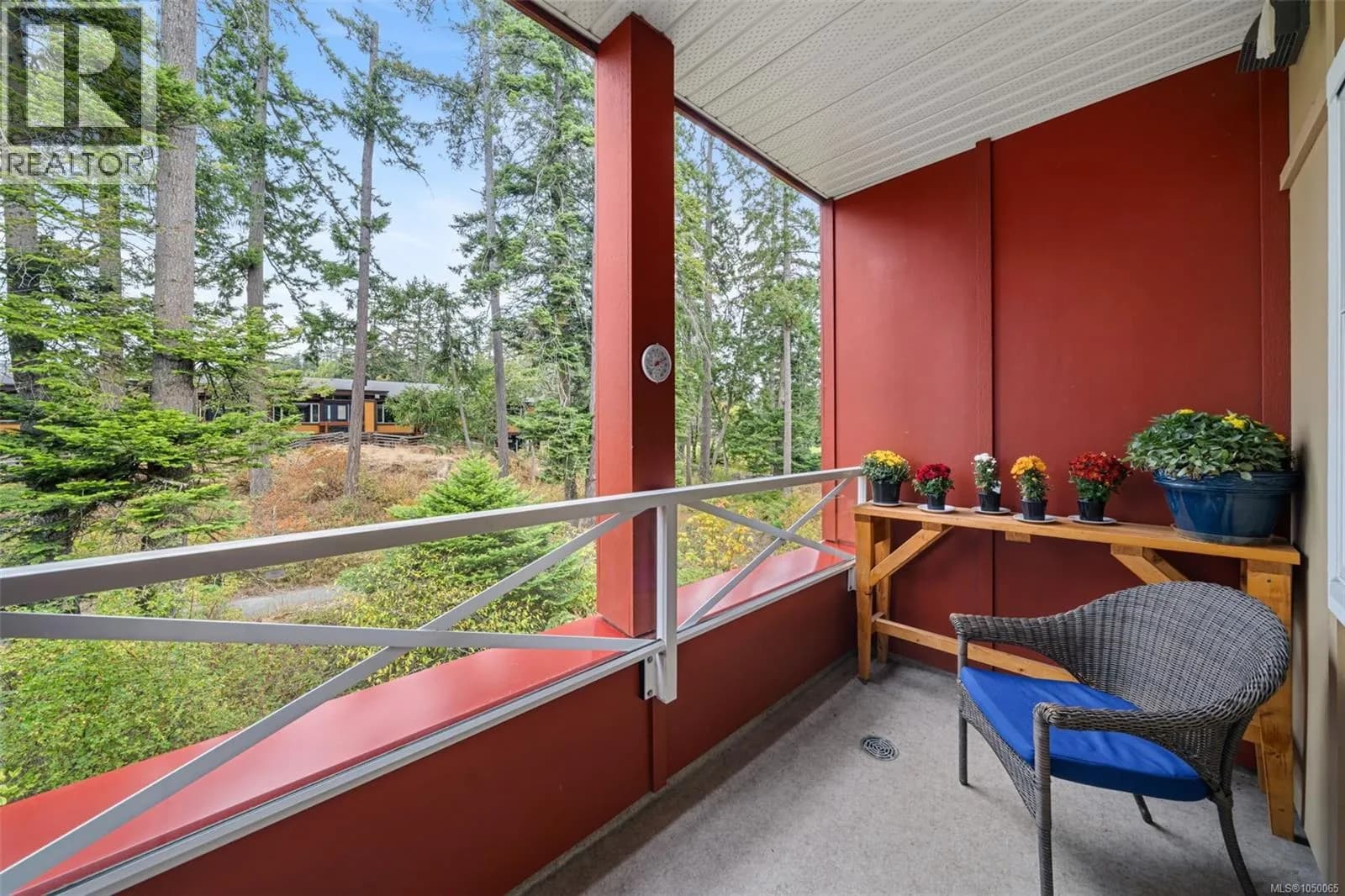 #306 1900 Watkiss Way, View Royal, BC photo 5