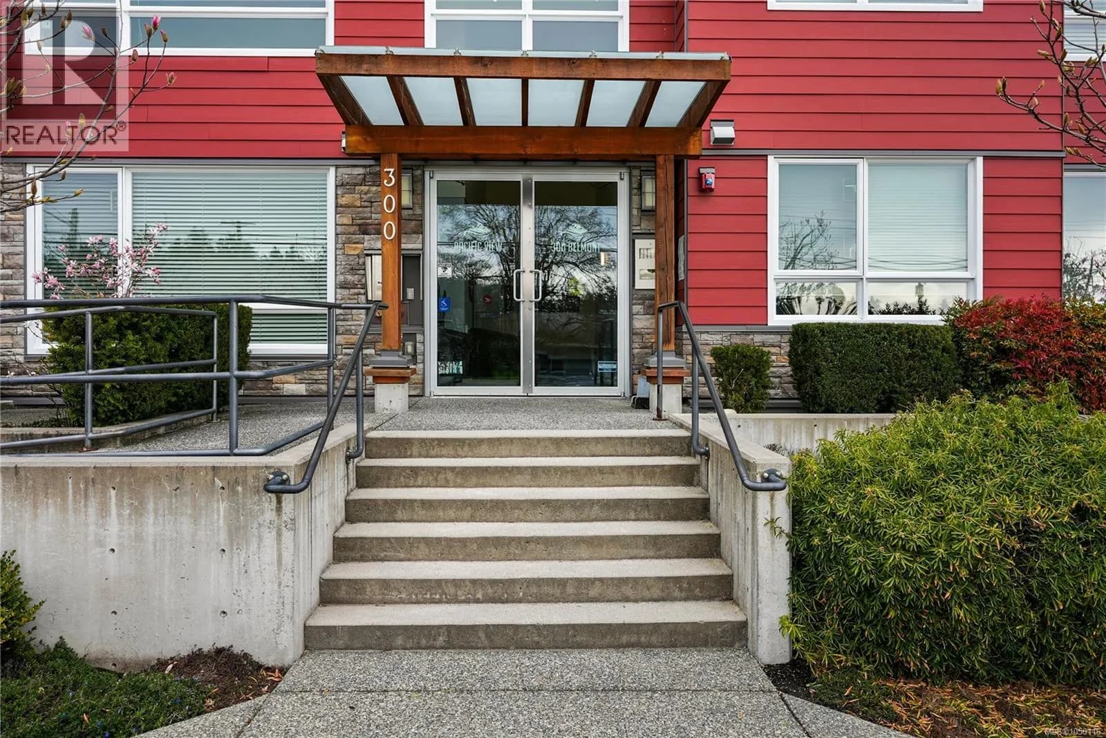 #105 300 Belmont Rd, Colwood, BC photo 3