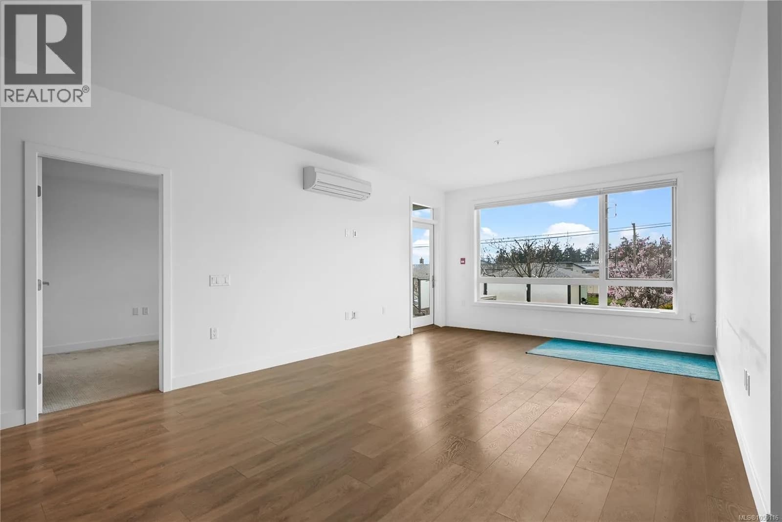 #105 300 Belmont Rd, Colwood, BC photo 4