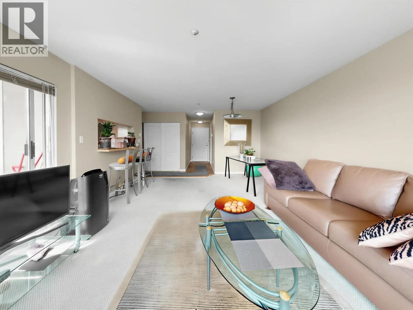 #312 8450 JELLICOE STREET, Vancouver, BC photo 3