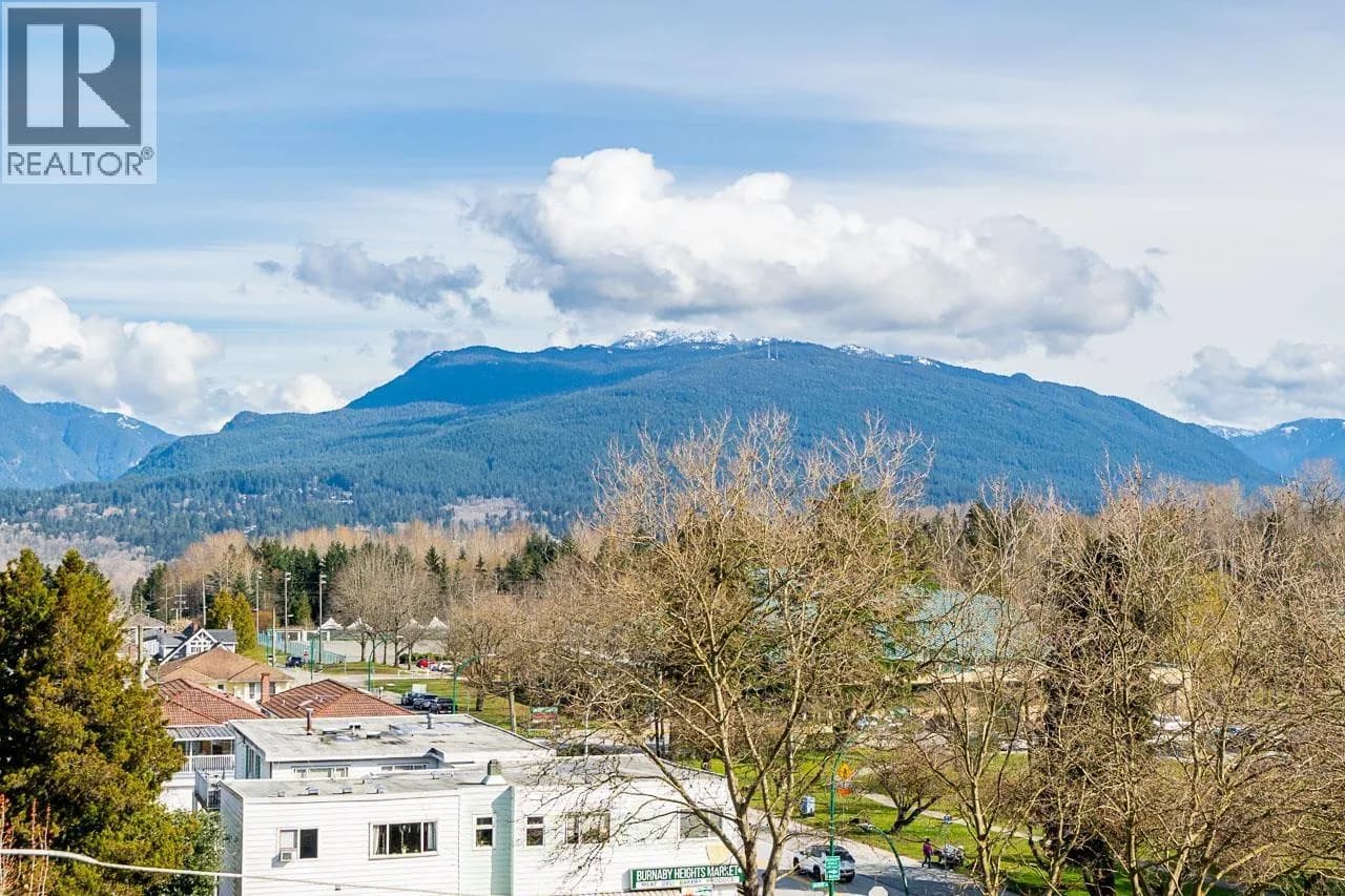 #502 4477 HASTINGS STREET, Burnaby, BC photo 3