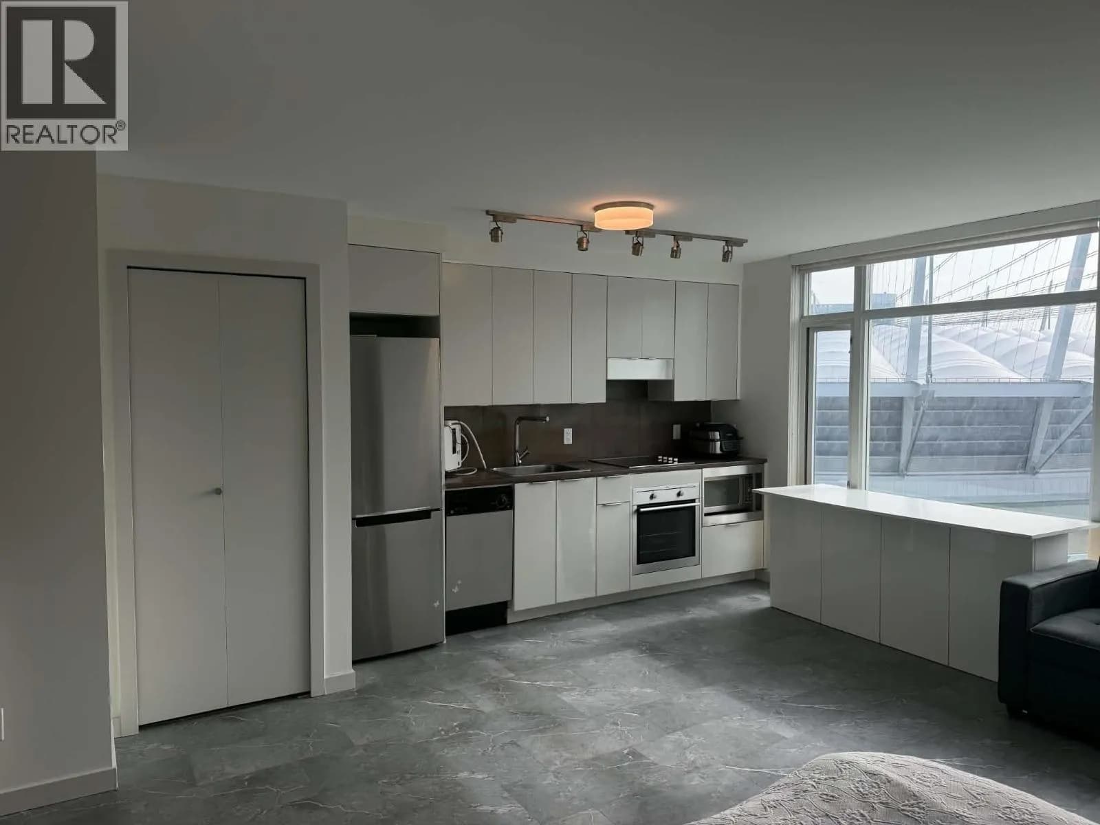 #1606 161 W GEORGIA STREET, Vancouver, BC photo 3