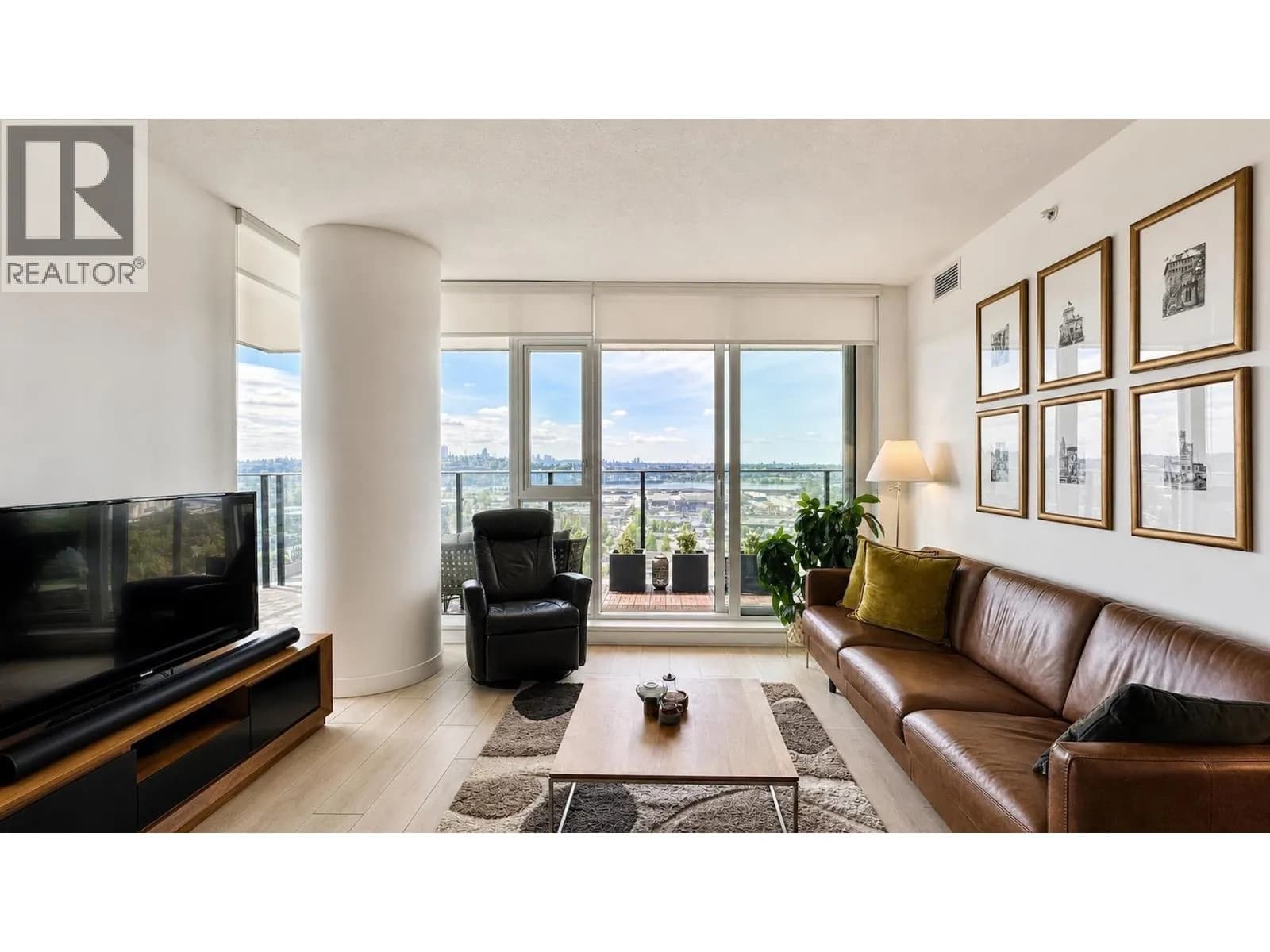 #1803 1401 HUNTER STREET, North Vancouver, BC photo 5