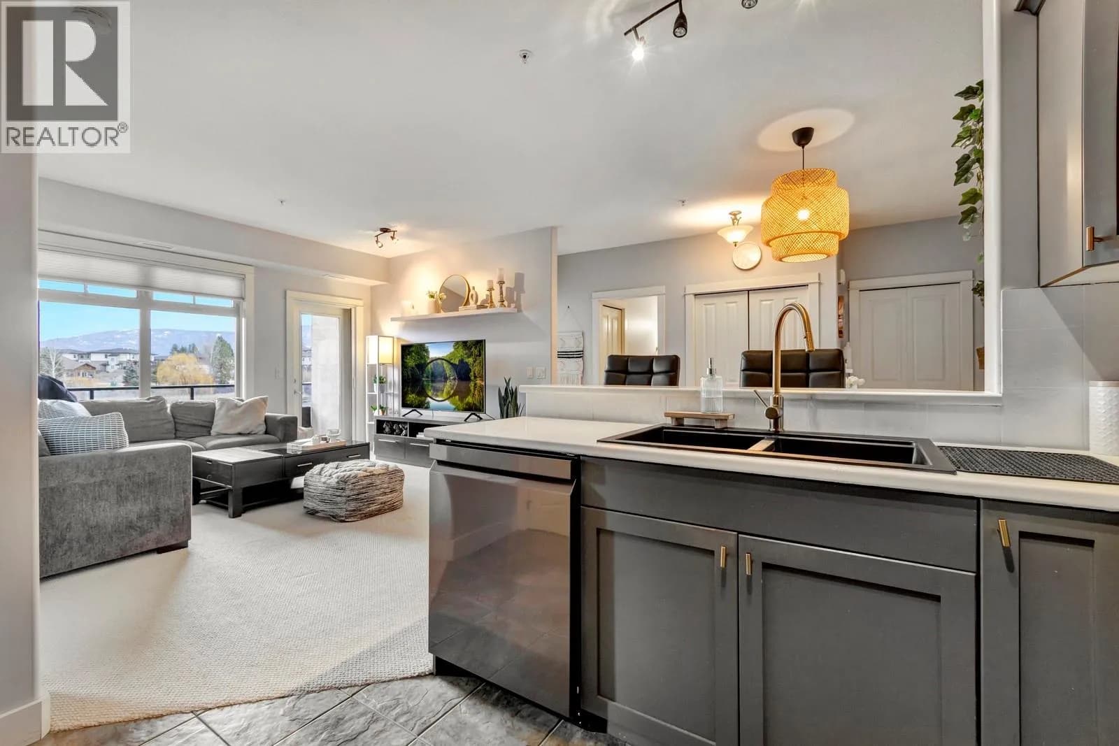 #214 2551 Shoreline Drive, Lake Country, BC photo 3