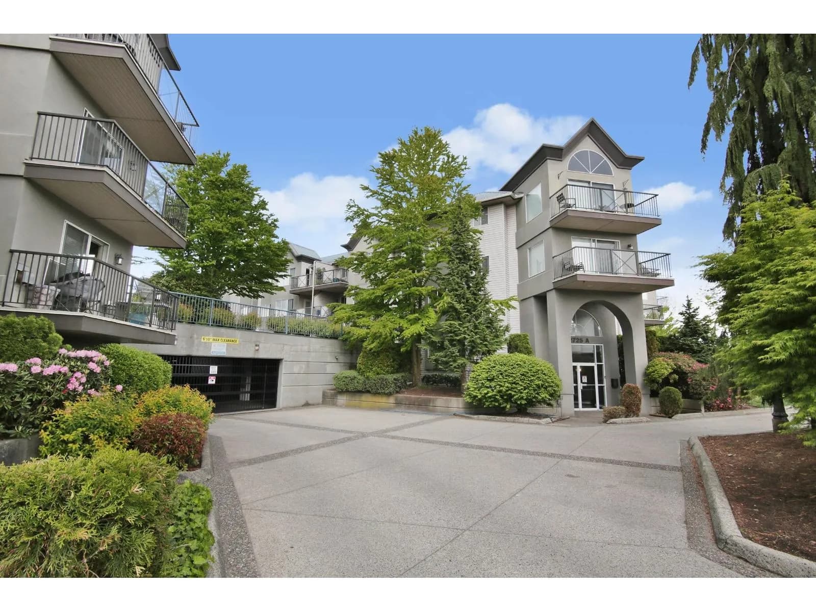 32725 GEORGE FERGUSON WAY, Abbotsford