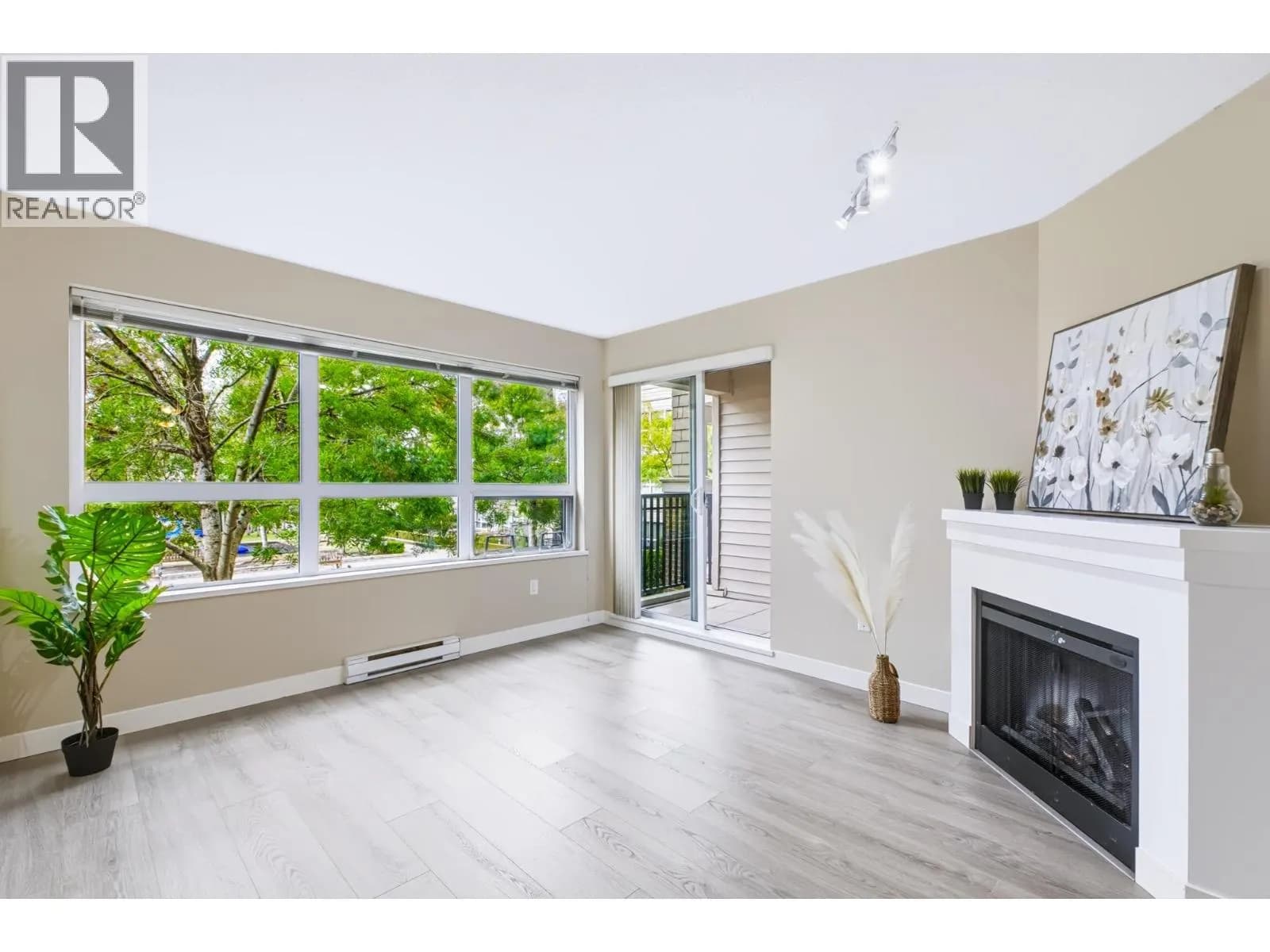 8600 PARK ROAD, Richmond
