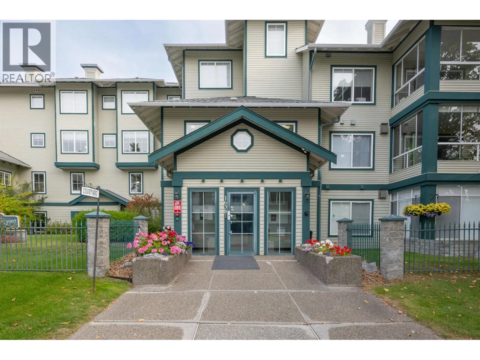 1638 6TH AVENUE, Prince George