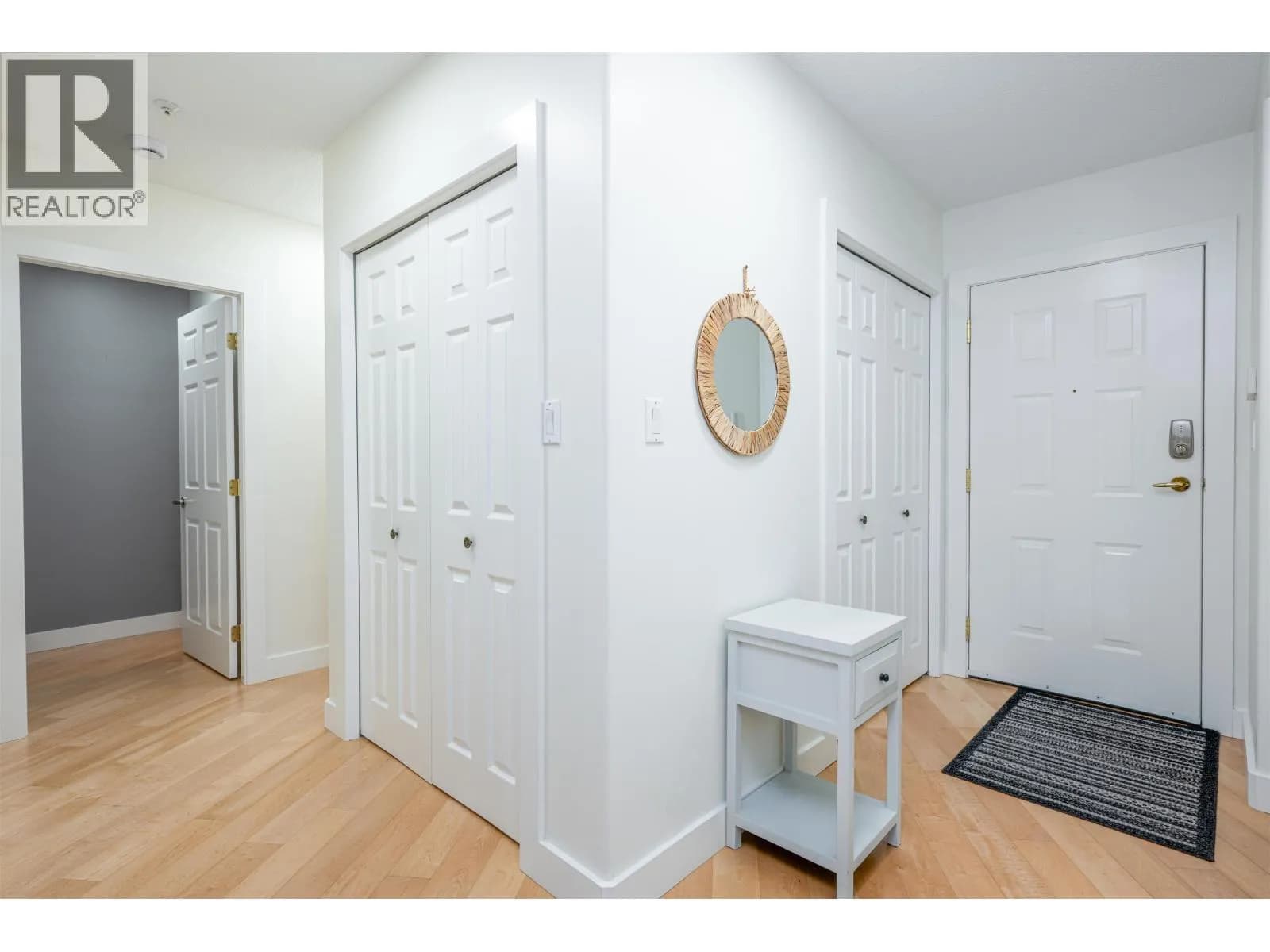 #104 1638 6TH AVENUE, Prince George, BC photo 3