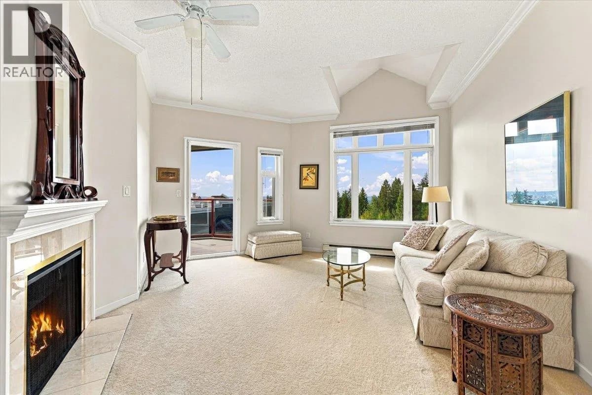 #403 121 W 29TH STREET, North Vancouver, BC photo 2